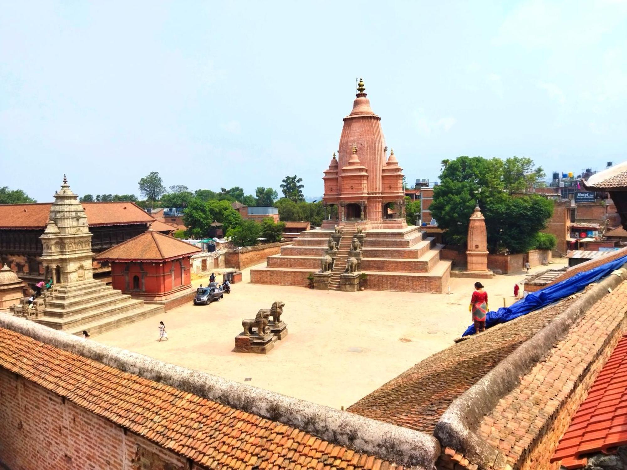 Hotel Rupakot And Rooftop Restaurant Bhatgoan Exterior foto